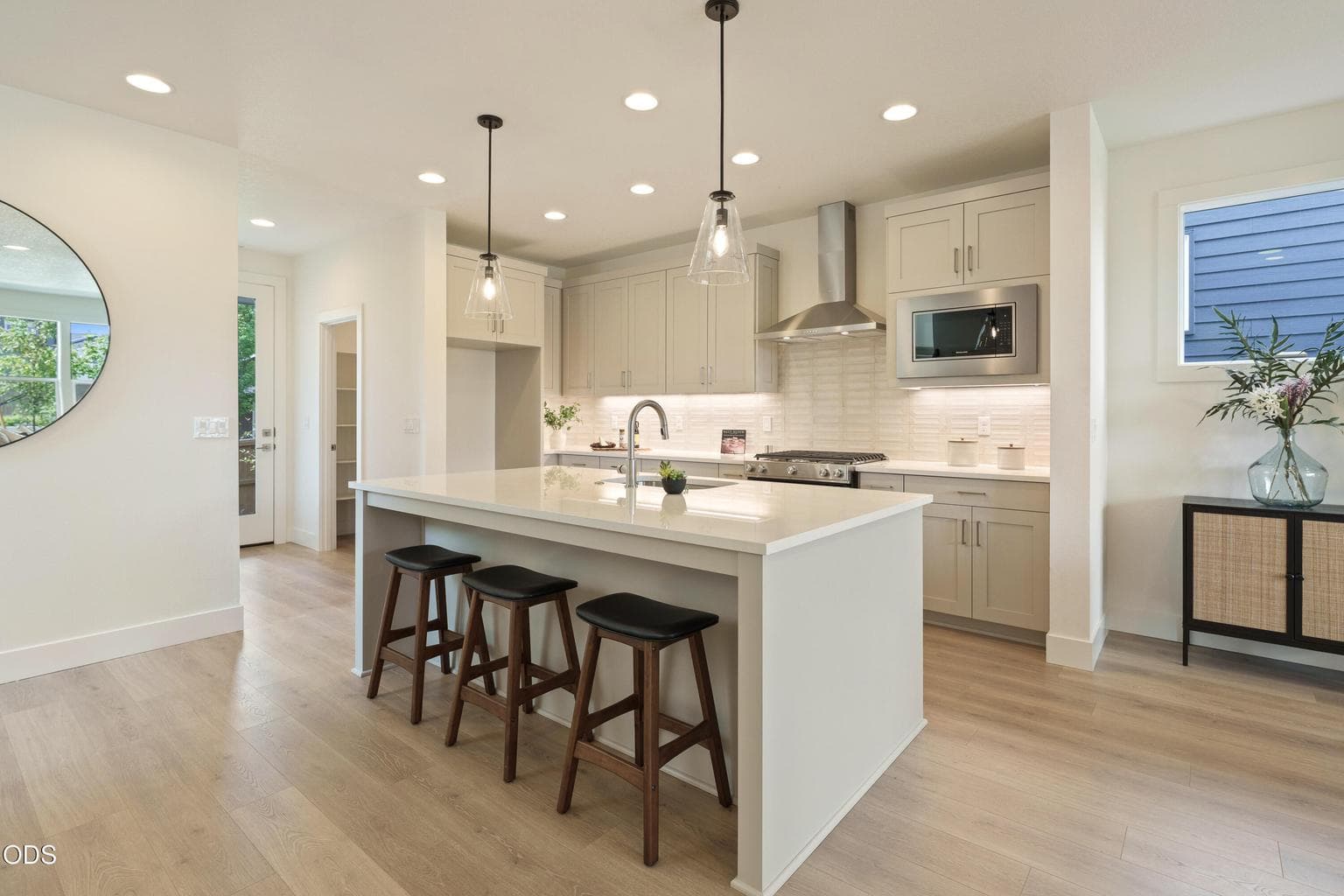 Photo of 21262 NE Beall Drive 13 of 46