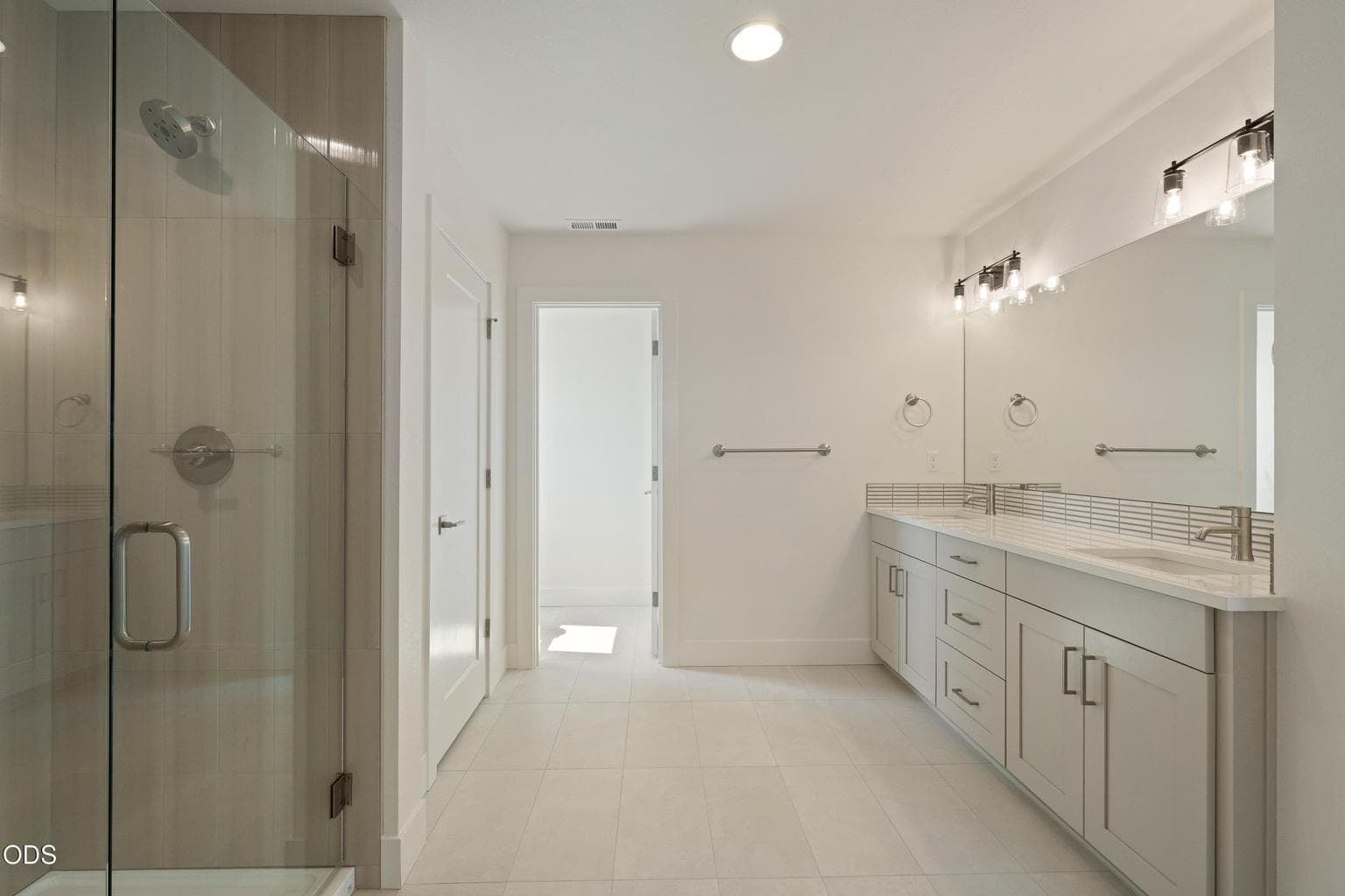 Photo of 21262 NE Beall Drive 29 of 46
