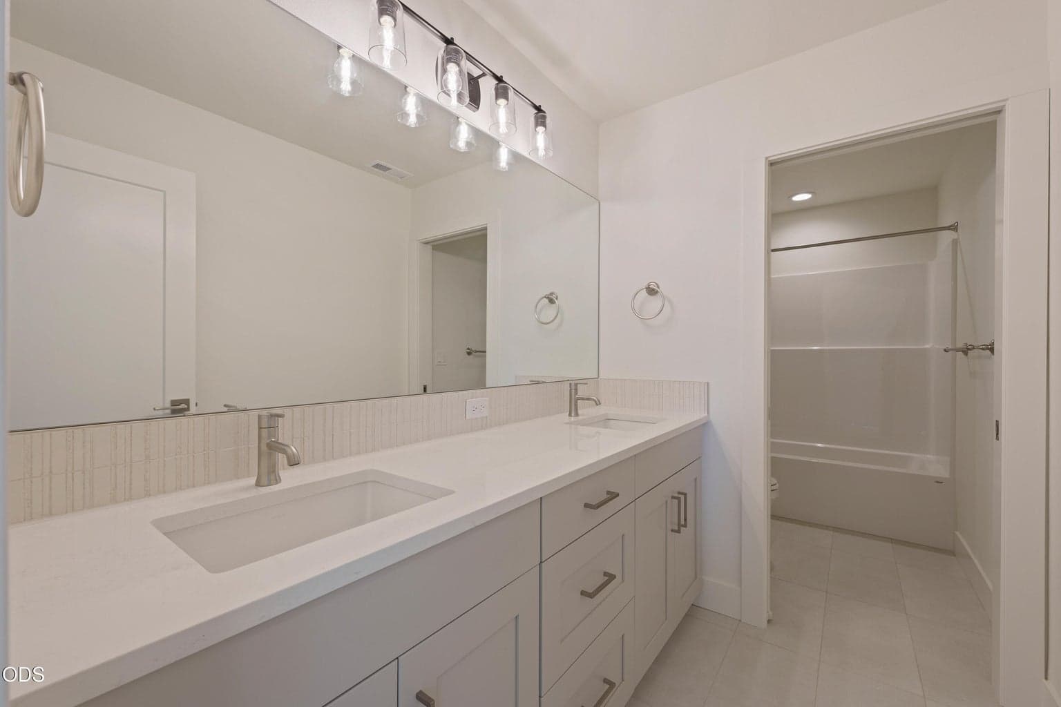 Photo of 21262 NE Beall Drive 37 of 46