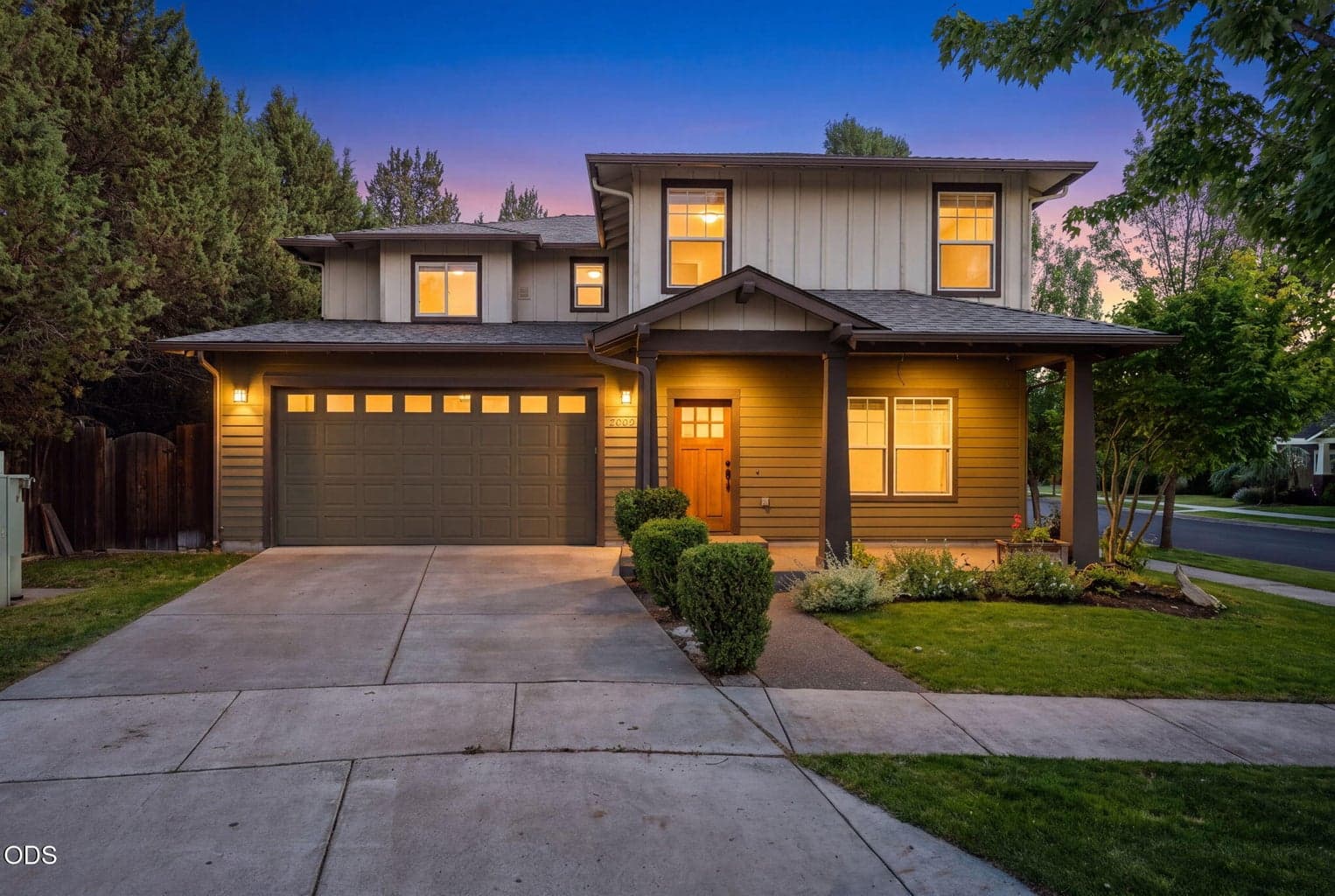 Photo of 20308 Aberdeen Drive 1 of 35