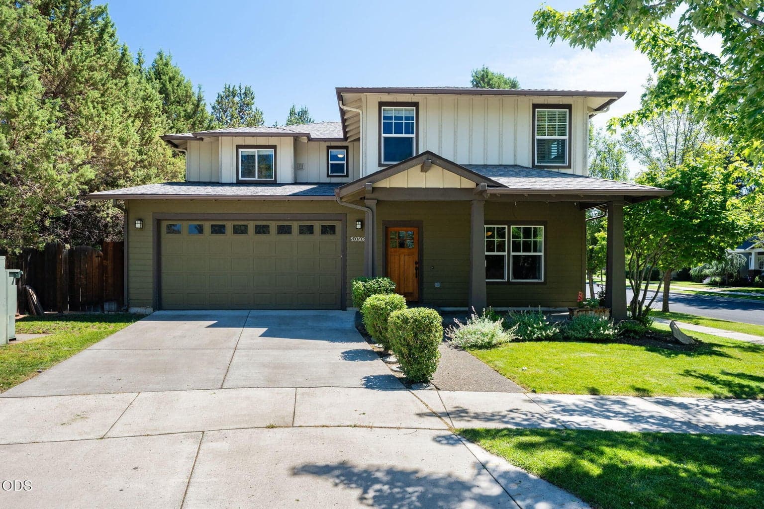 Photo of 20308 Aberdeen Drive 2 of 35