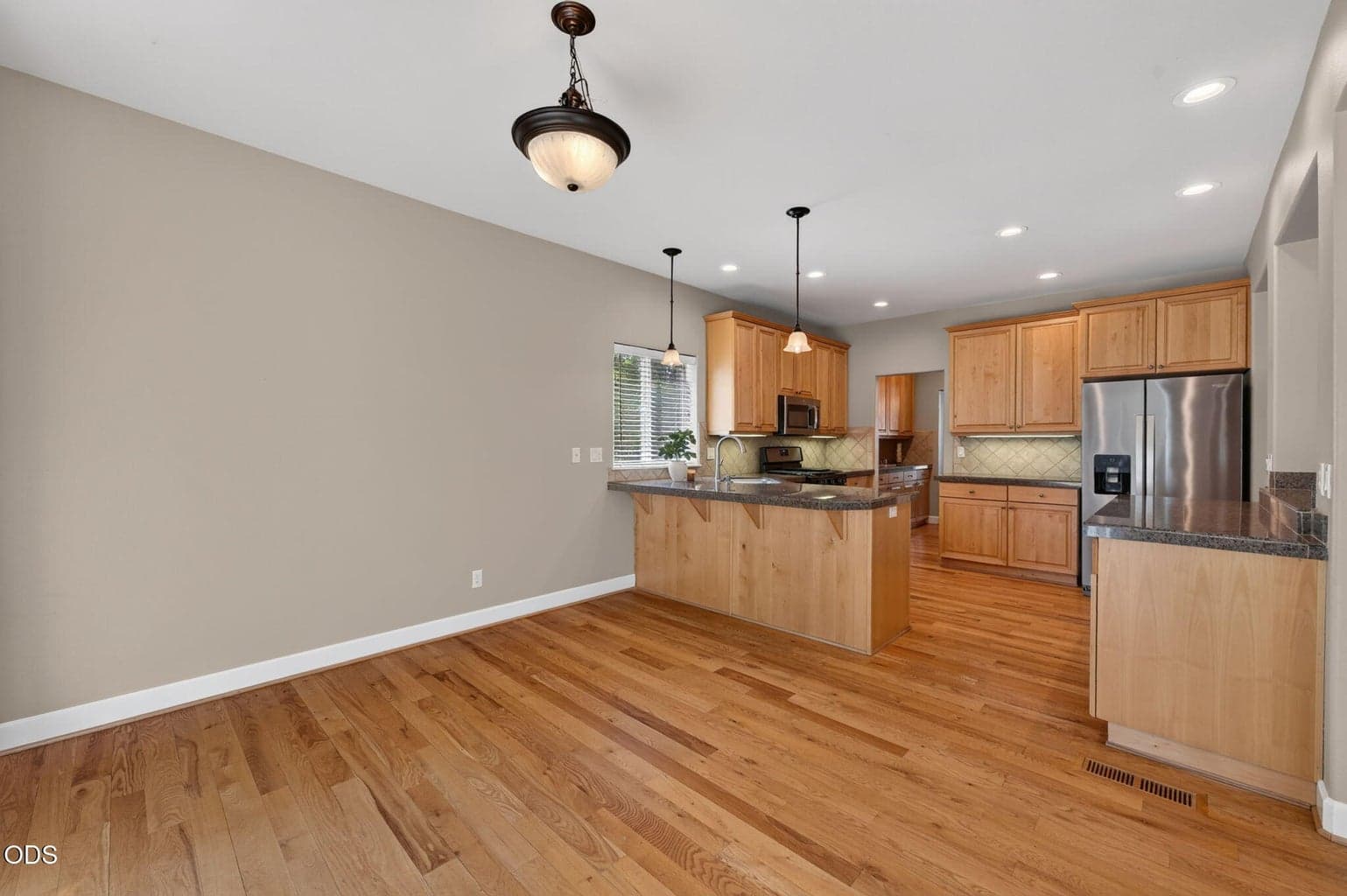 Photo of 20308 Aberdeen Drive 16 of 35