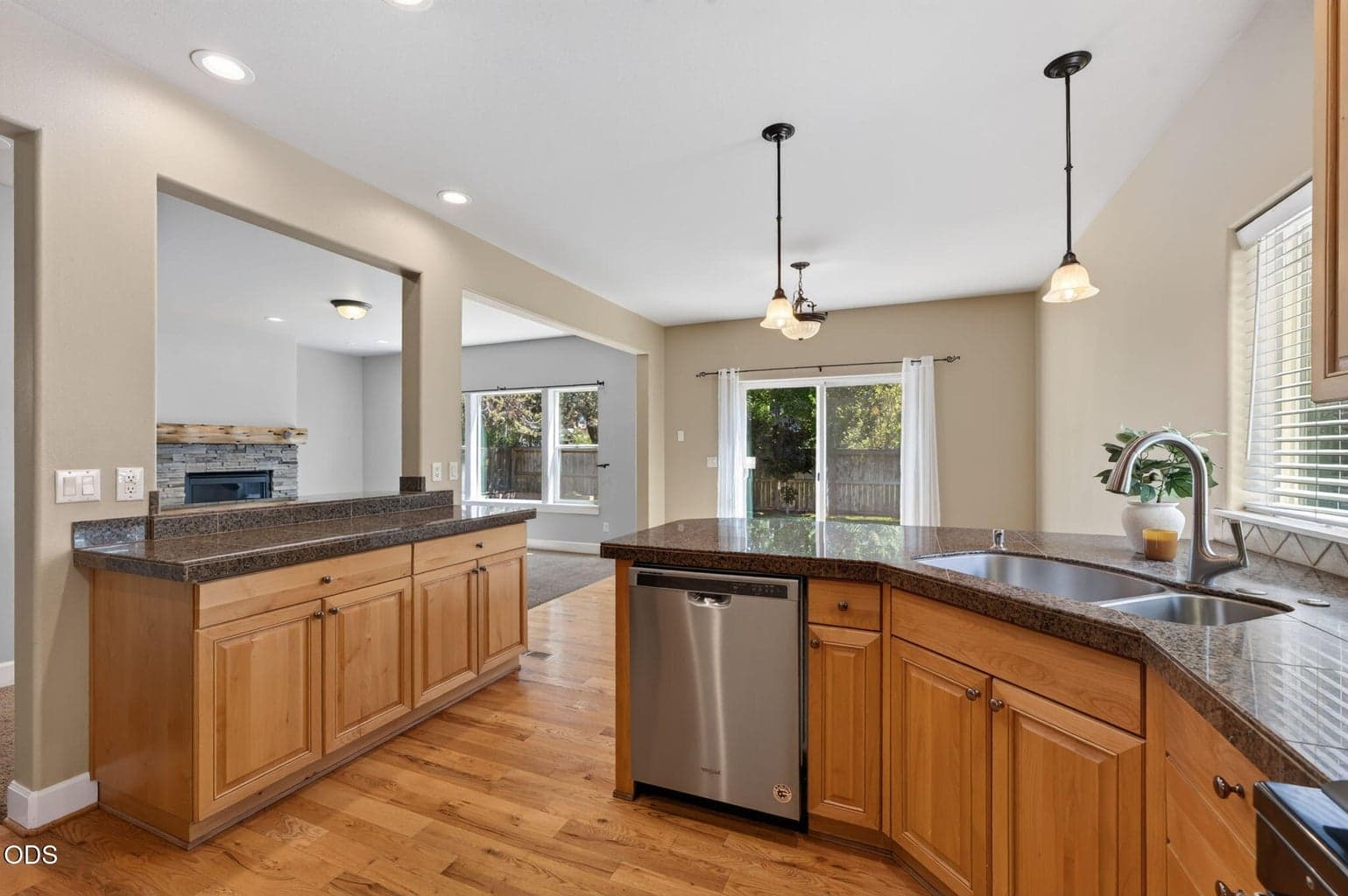 Photo of 20308 Aberdeen Drive 19 of 35