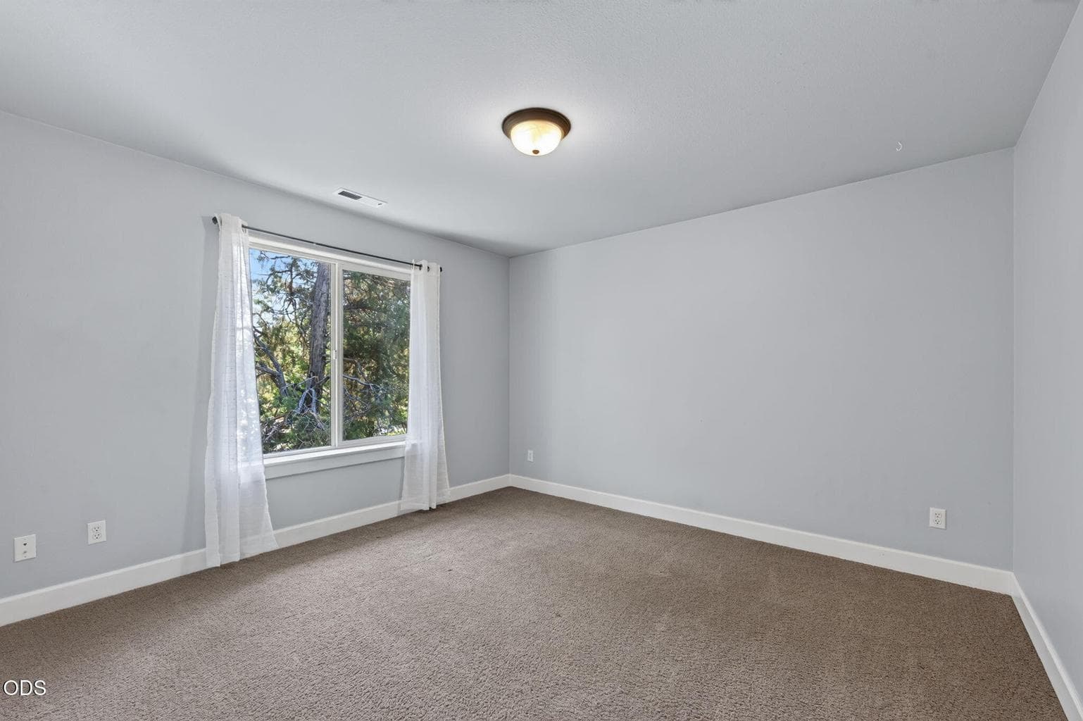 Photo of 20308 Aberdeen Drive 29 of 35
