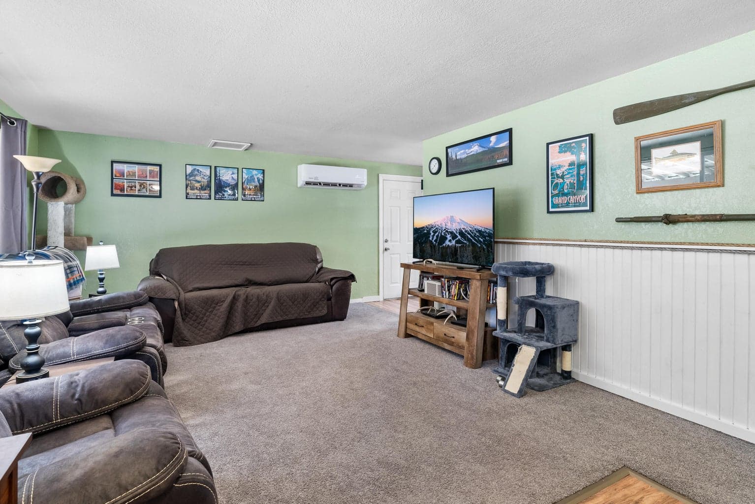 Photo of 15920 Frances Lane 2 of 41