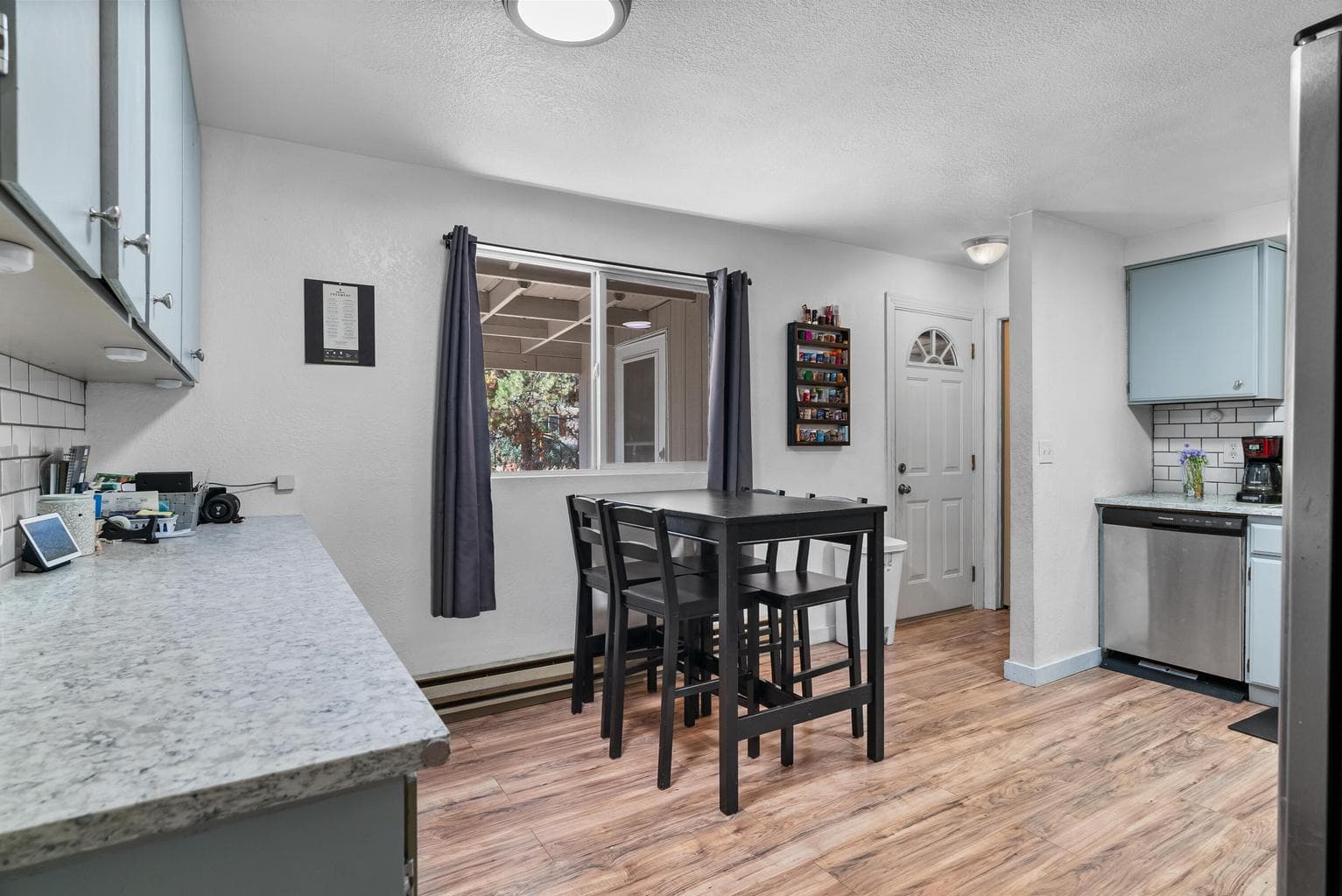 Photo of 15920 Frances Lane 5 of 41
