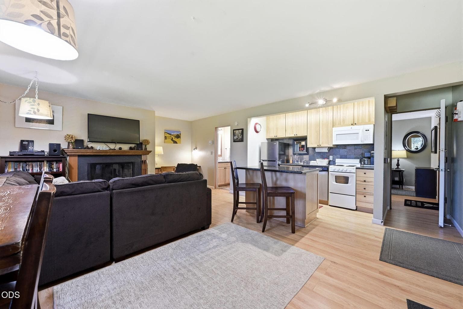 Photo of 18575 SW Century Drive 6 of 57