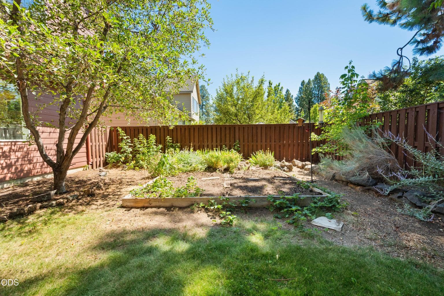 Photo of 19775 Thimbleberry Way 38 of 50