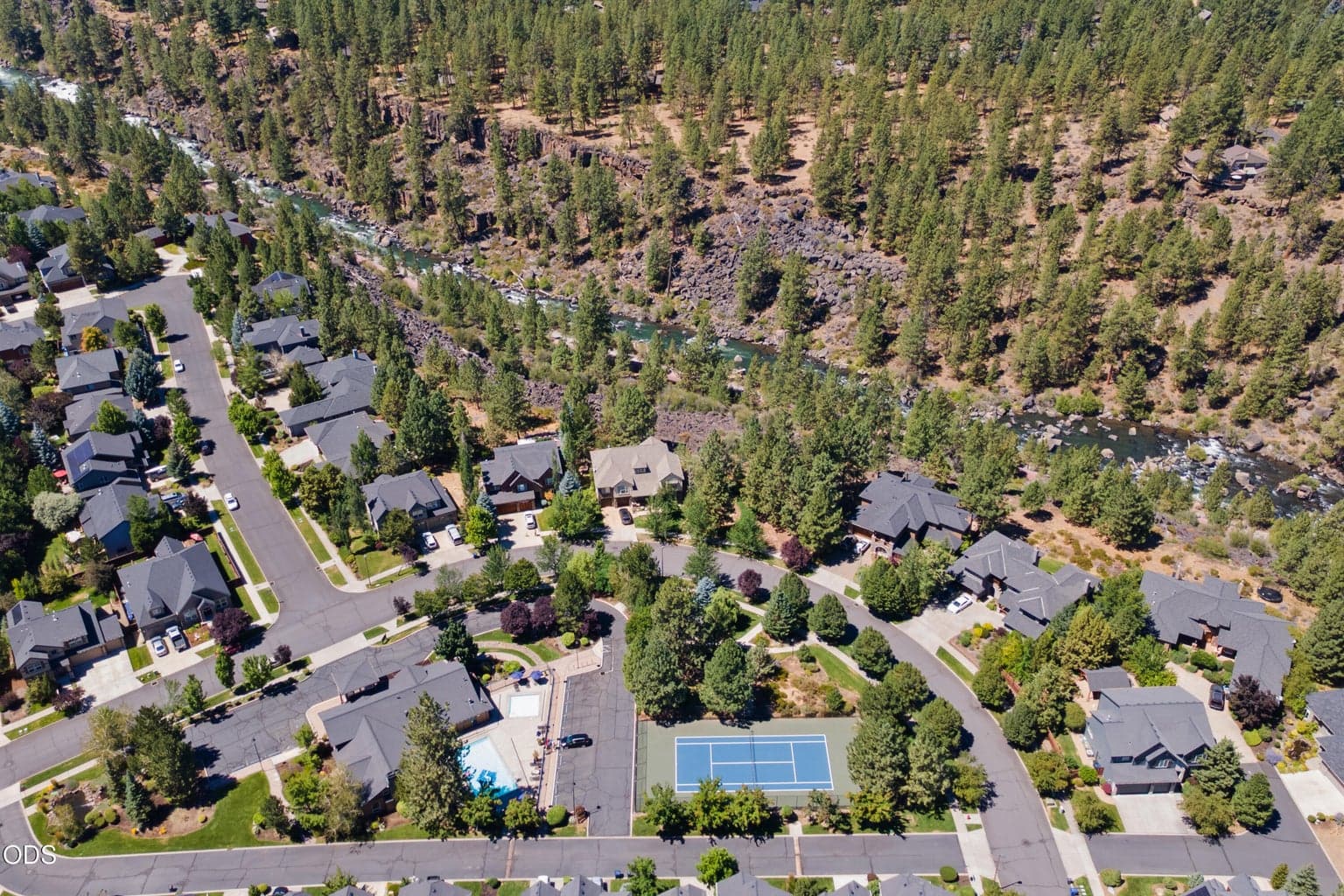 Community pool, fitness center, gathering space, tennis courts and Deschutes River access.