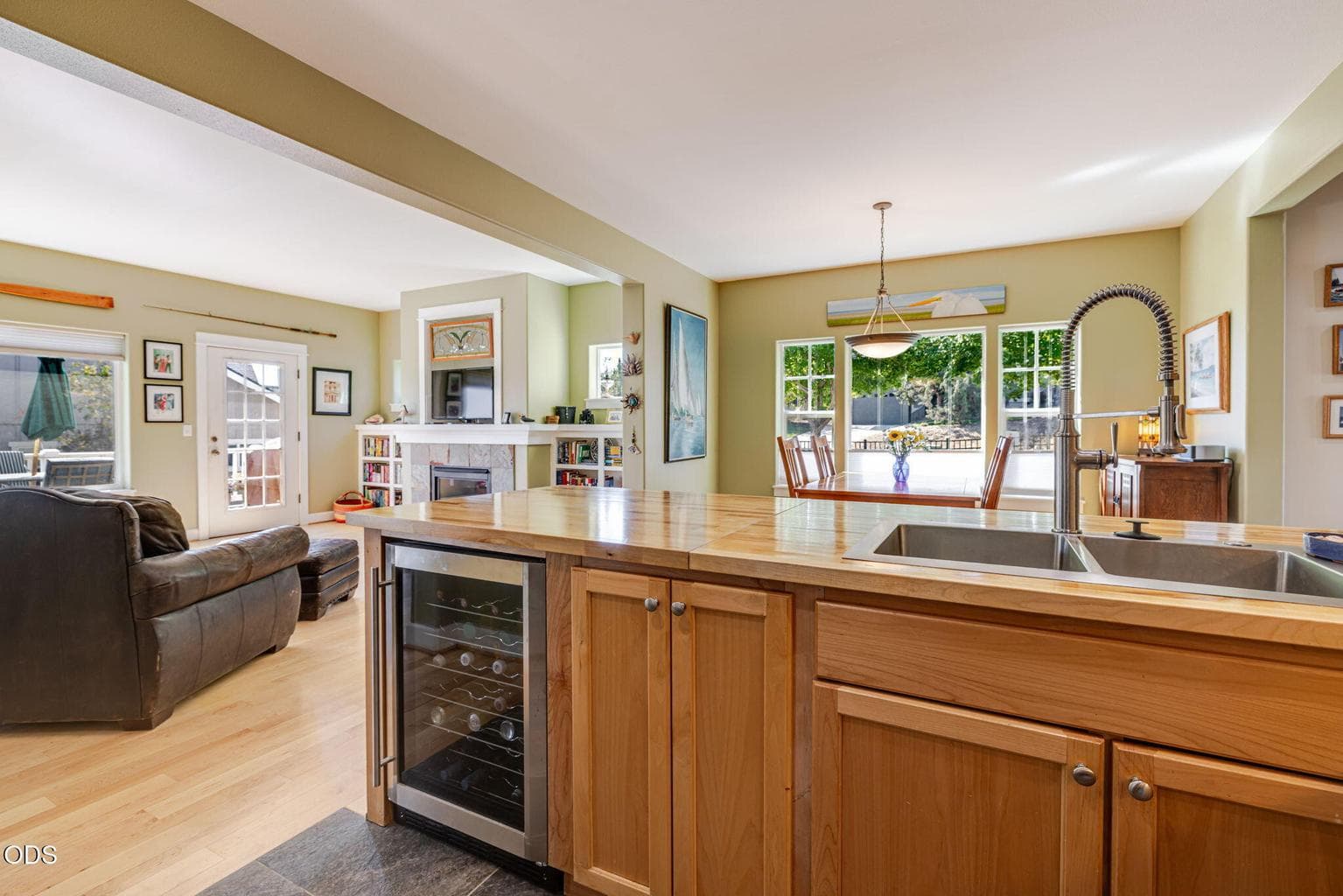 Photo of 2258 SW 36th Street 15 of 45