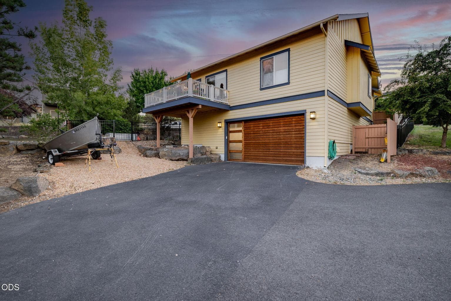 Photo of 2258 SW 36th Street 2 of 45