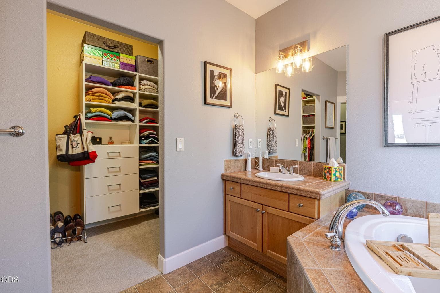 Photo of 2258 SW 36th Street 23 of 45