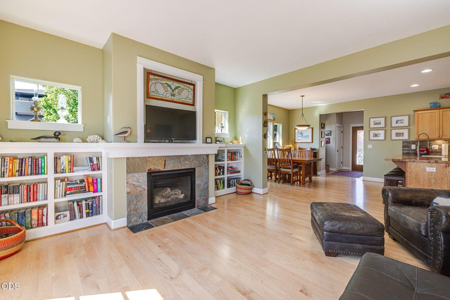 Photo of 2258 SW 36th Street 10 of 45