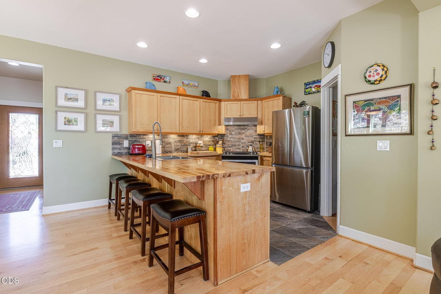 Photo of 2258 SW 36th Street 14 of 45