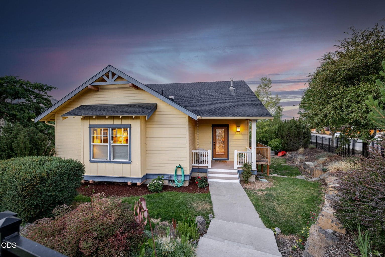 Photo of 2258 SW 36th Street 43 of 45