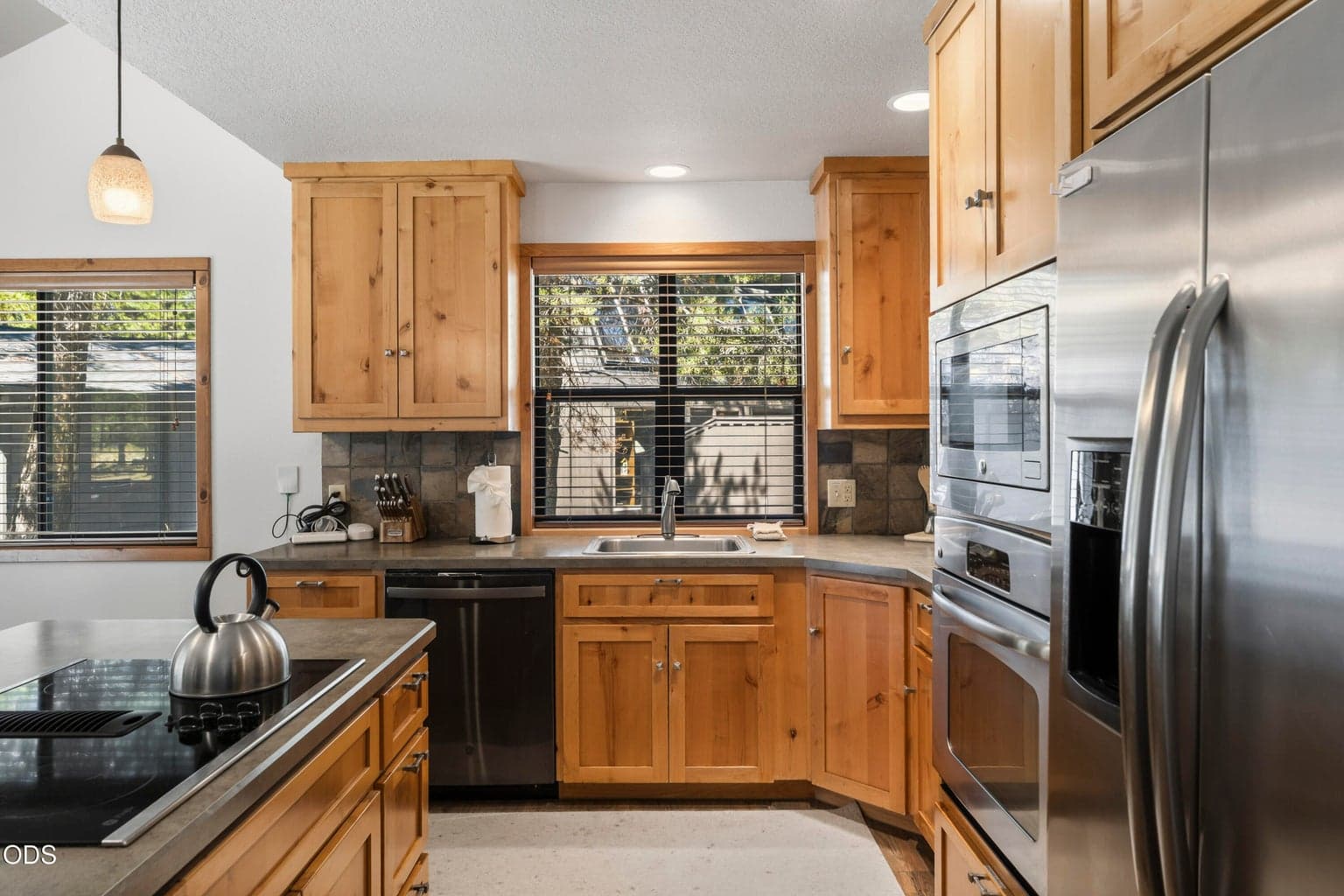 Photo of 57545 Lark Lane 13 of 39