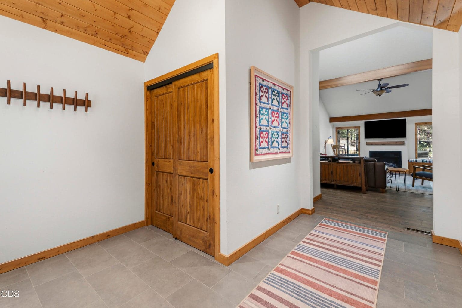 Photo of 57545 Lark Lane 17 of 39
