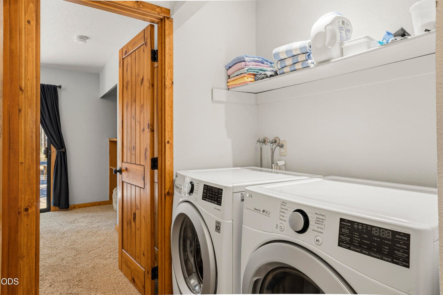 Photo of 57545 Lark Lane 23 of 39