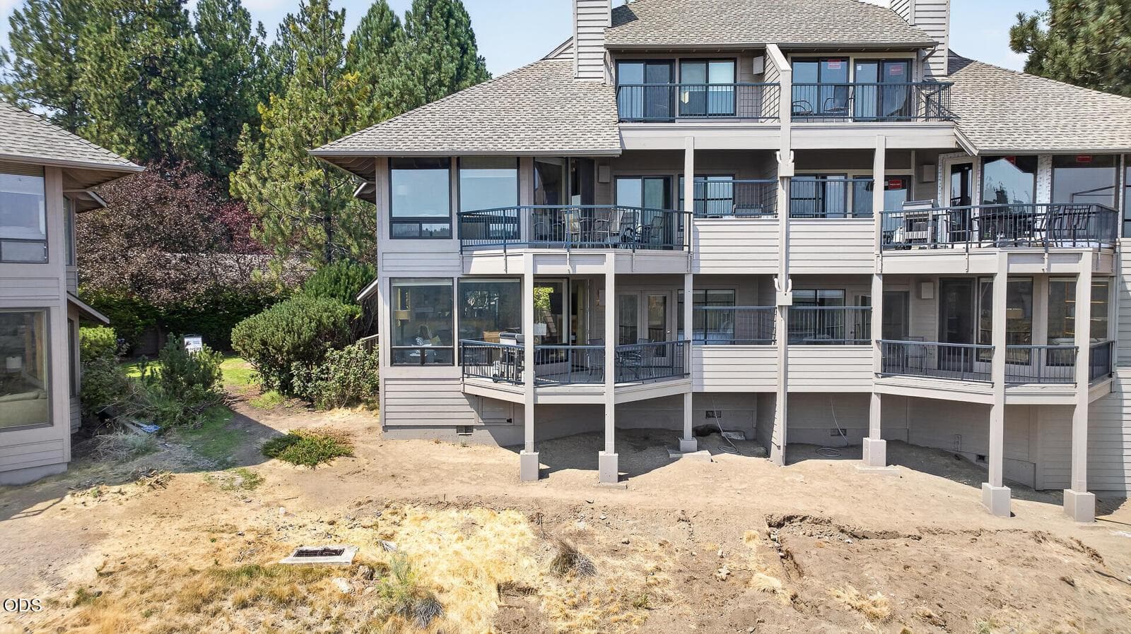 Photo of 19717 Mount Bachelor Drive 4 of 41
