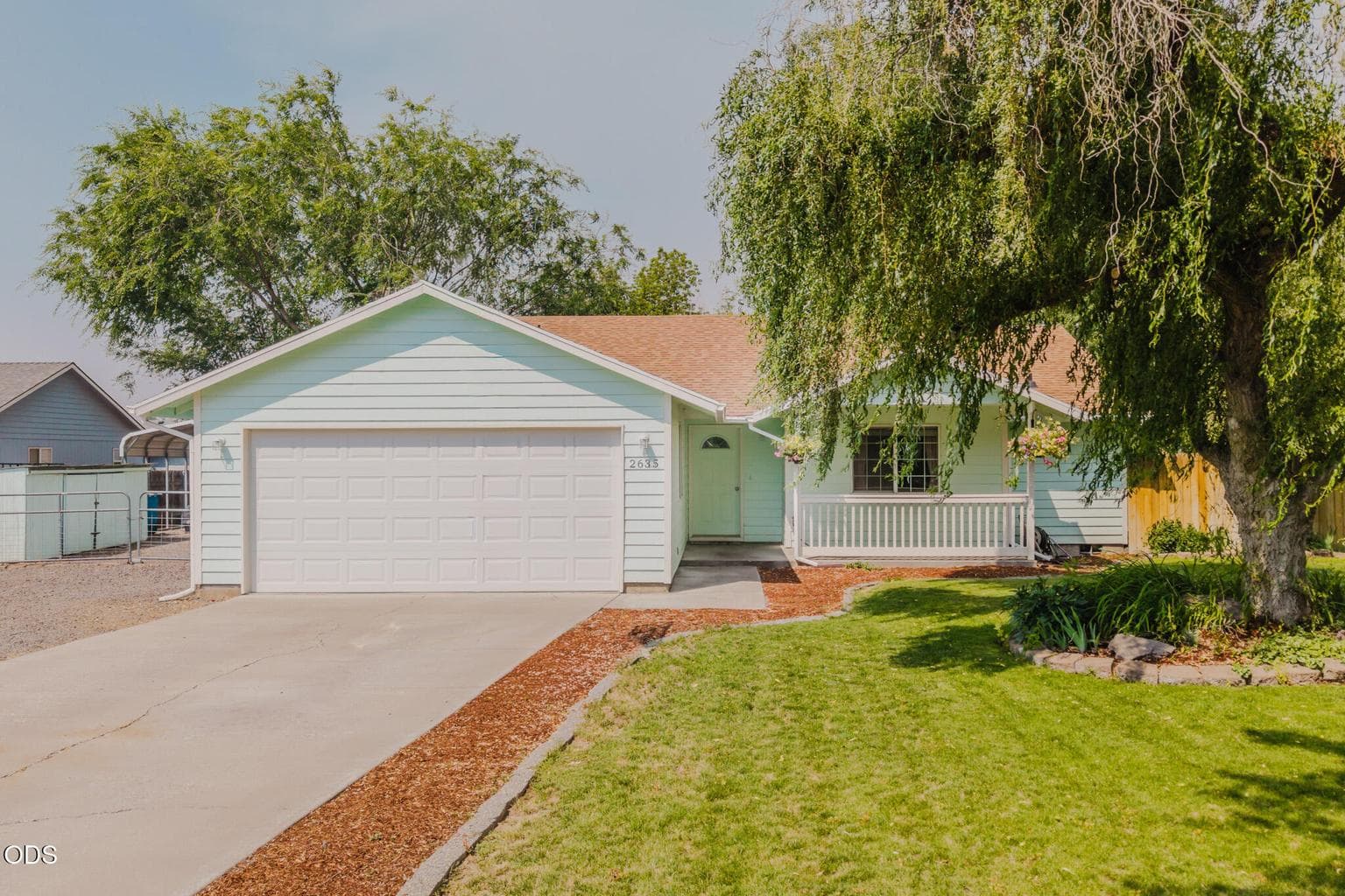 Photo of 2635 Yellowpine Road 2 of 48