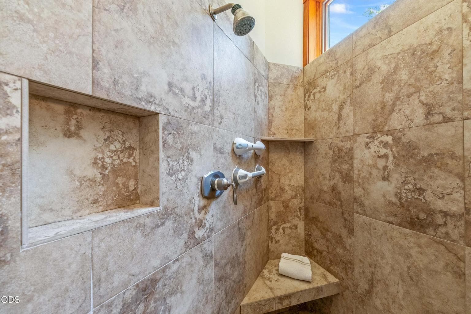 Photo of 70535 Salal 30 of 55