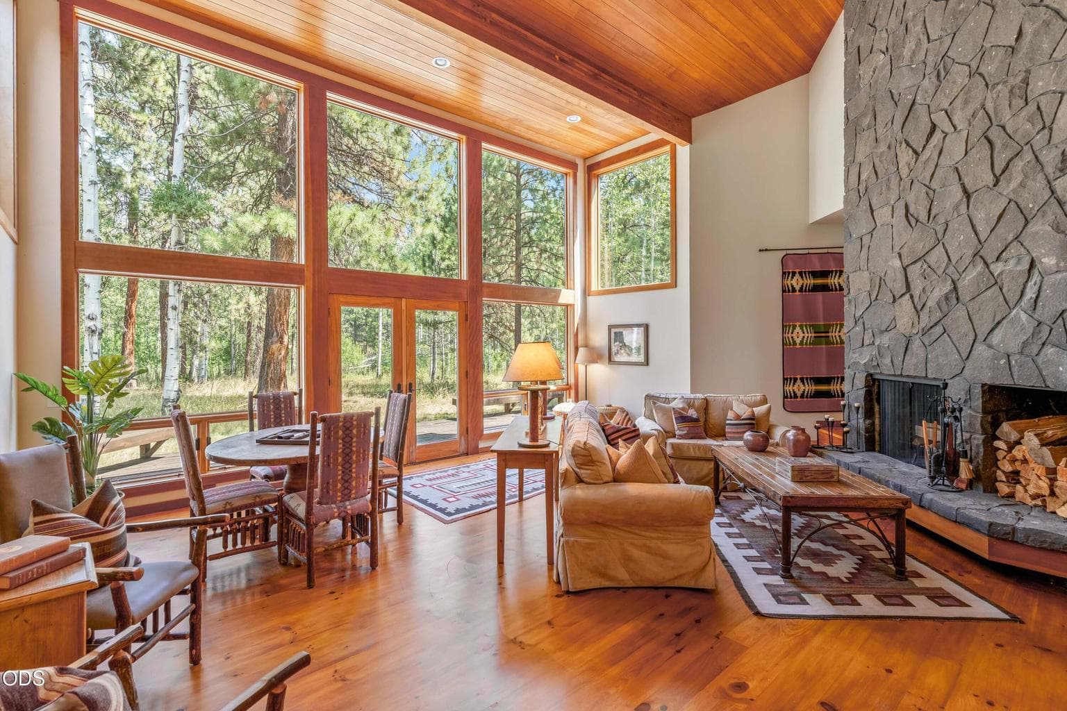 Photo of 70535 Salal 2 of 55