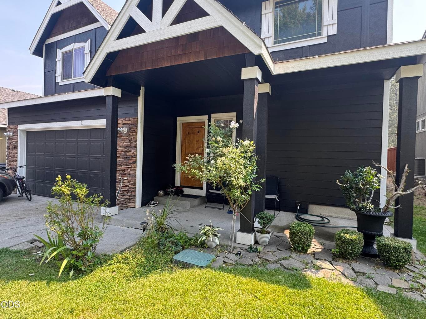Photo of 20301 Knightsbridge Place 2 of 29