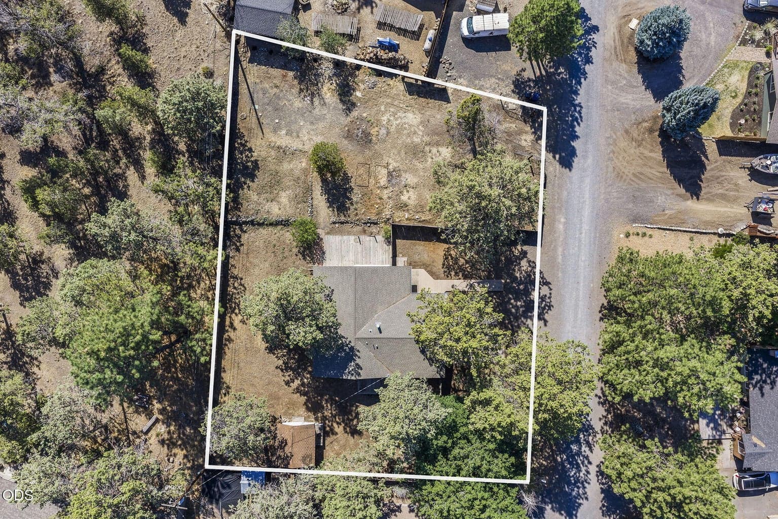 approximate fence and property lines