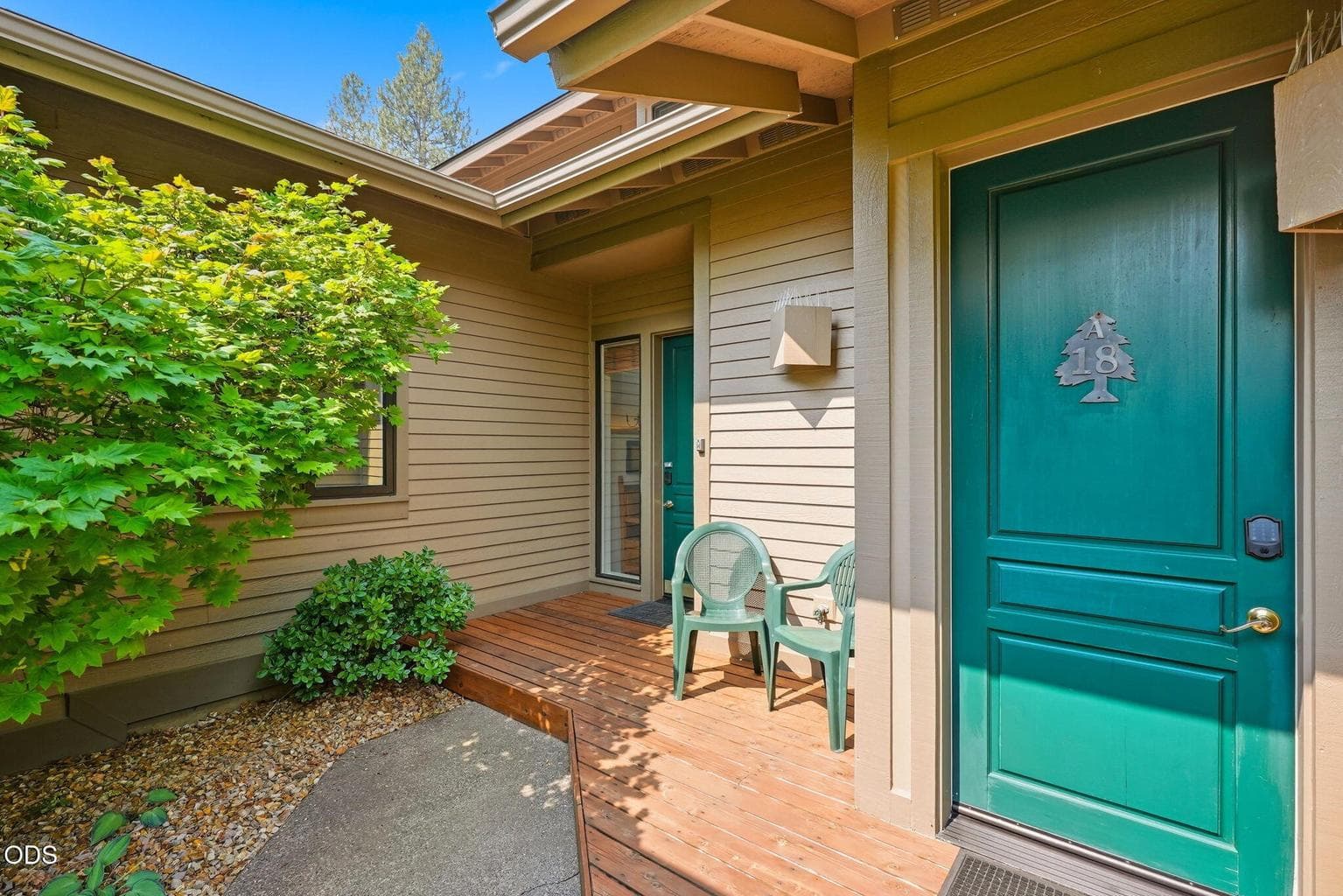 Photo of 60527 Seventh Mountain Drive 3 of 41