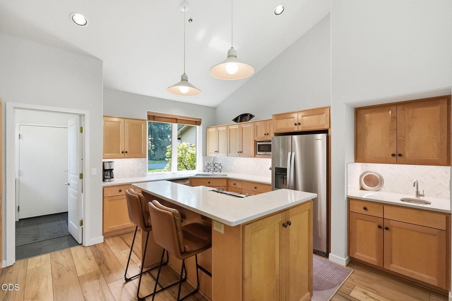 Photo of 60527 Seventh Mountain Drive 6 of 41
