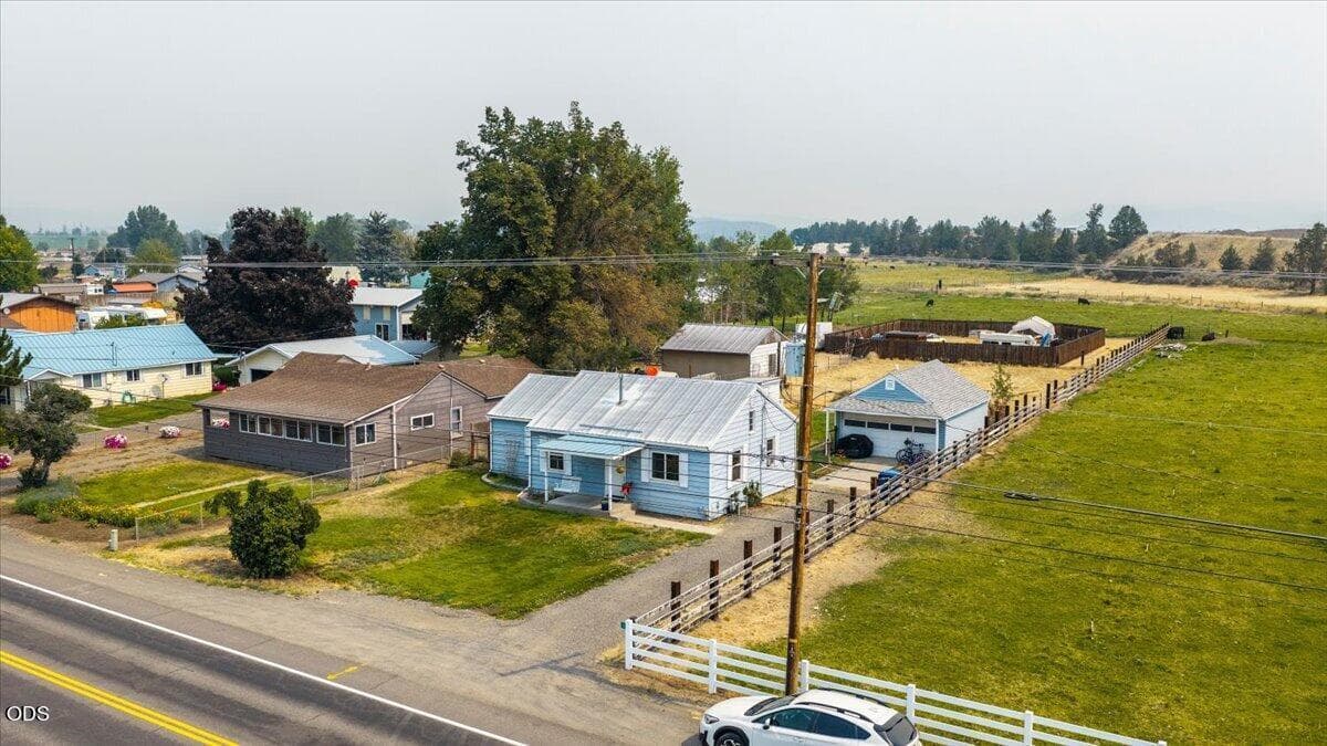 Photo of 3124 Lamonta Road 4 of 40