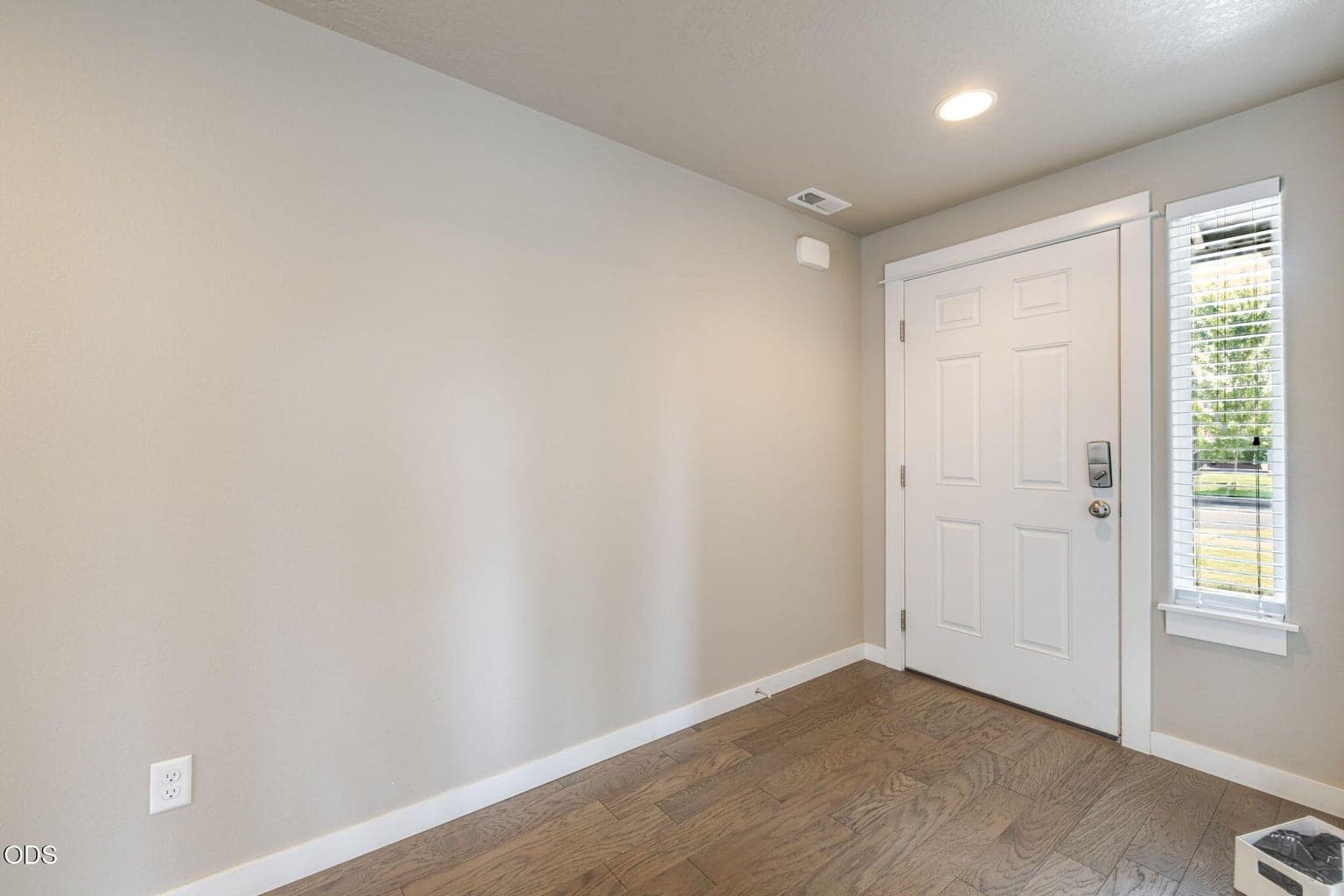 Photo of 20380 SE Lois Way 6 of 44