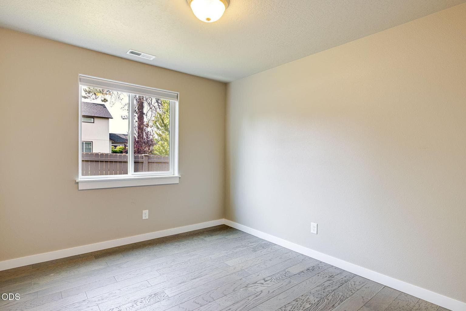 Photo of 20380 SE Lois Way 33 of 44