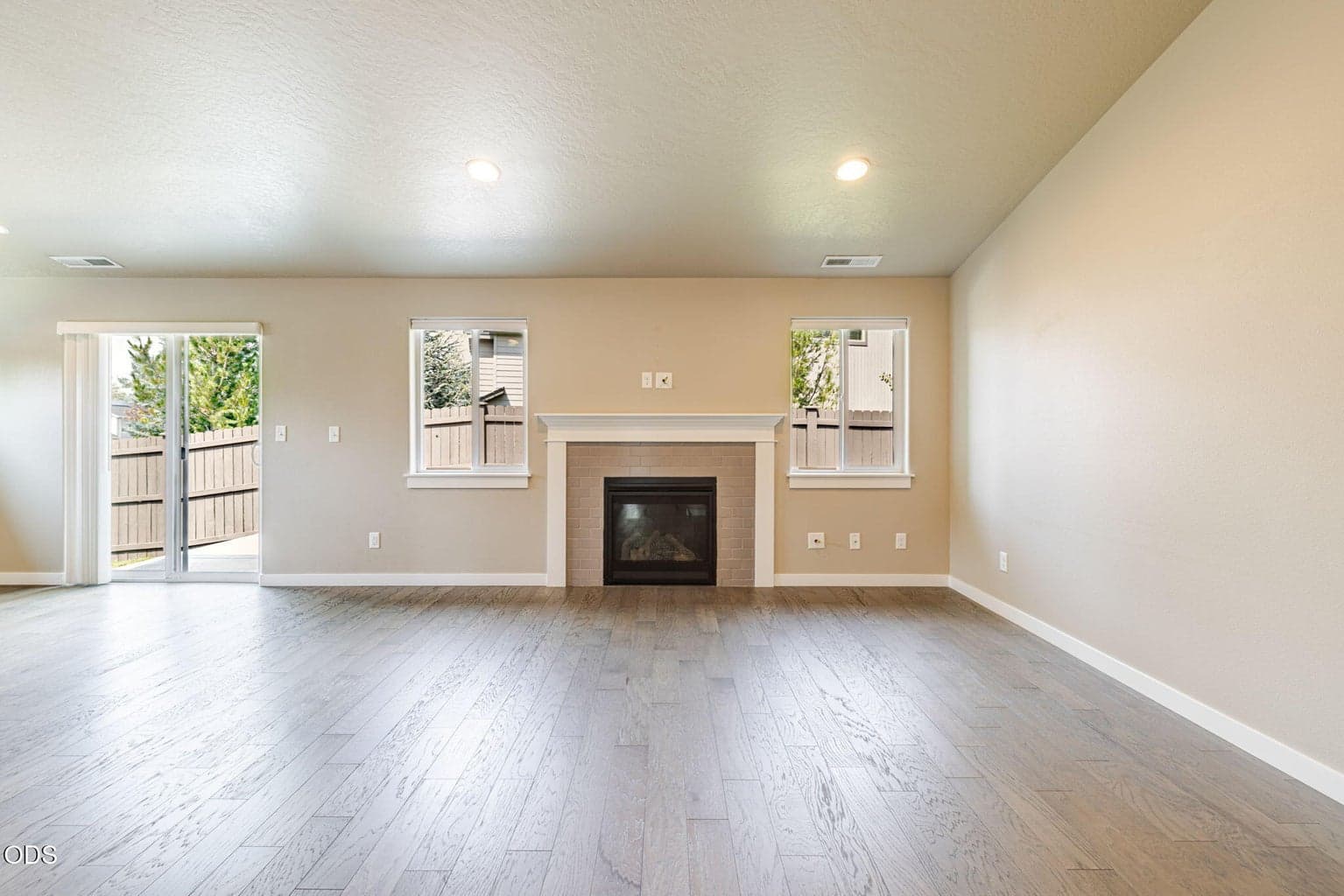 Photo of 20380 SE Lois Way 15 of 44