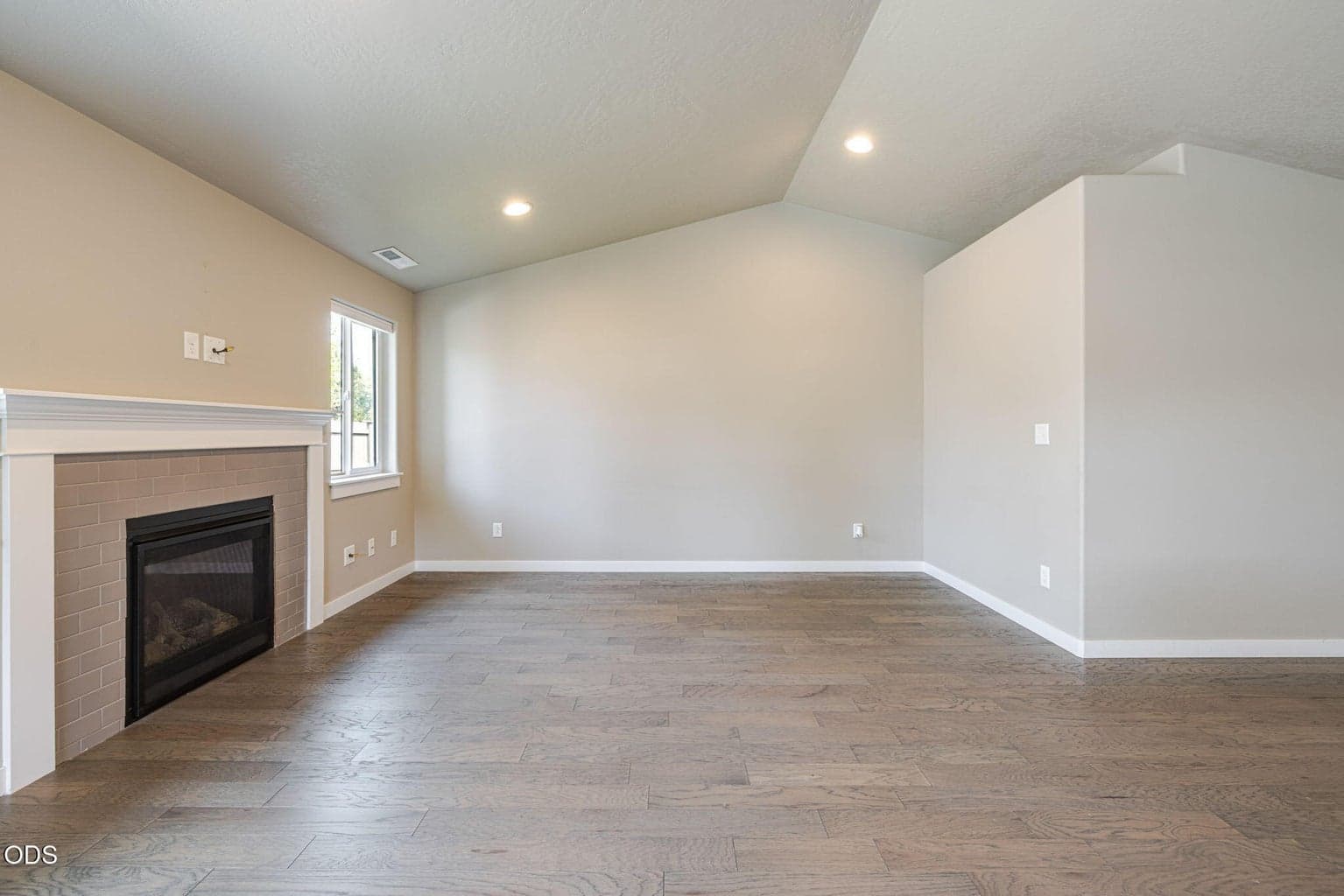 Photo of 20380 SE Lois Way 14 of 44