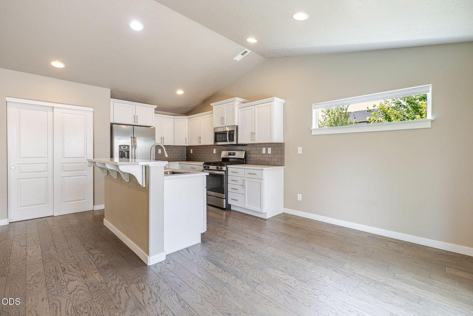 Photo of 20380 SE Lois Way 18 of 44