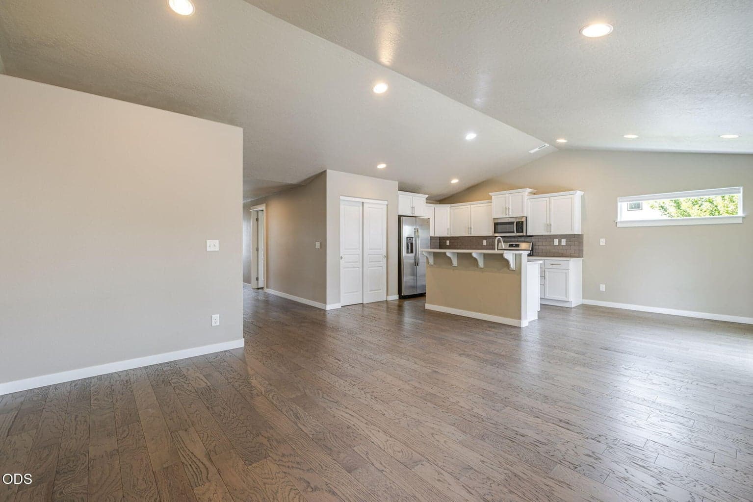 Photo of 20380 SE Lois Way 9 of 44