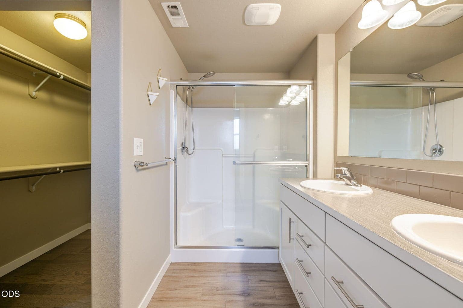 Photo of 20380 SE Lois Way 27 of 44