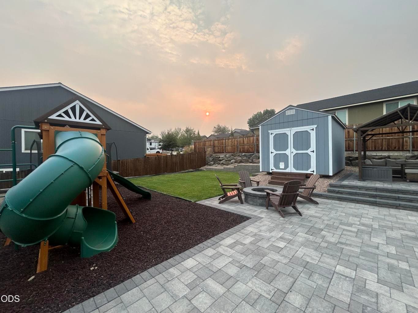 Photo of 1335 Pippen Lane 4 of 38