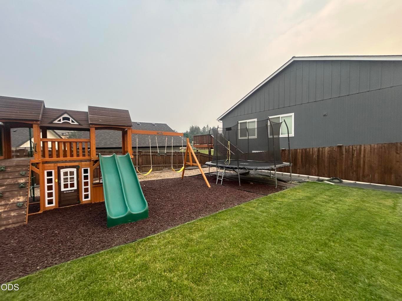 Photo of 1335 Pippen Lane 5 of 38