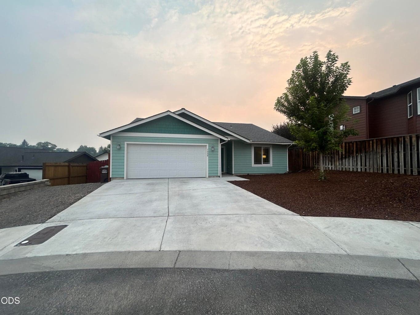 Photo of 1335 Pippen Lane 1 of 38