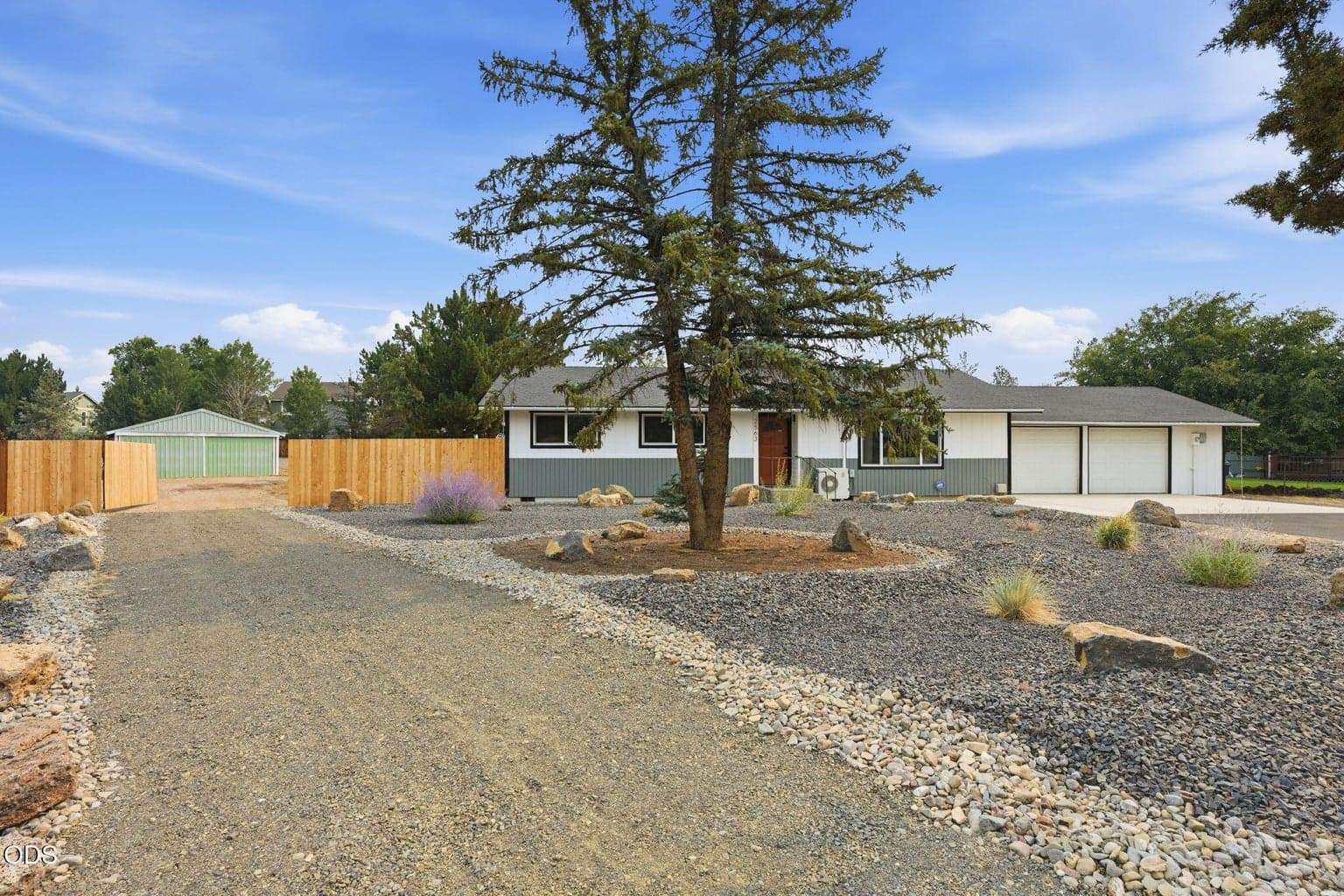 Photo of 2563 SW Cascade Avenue 20 of 21