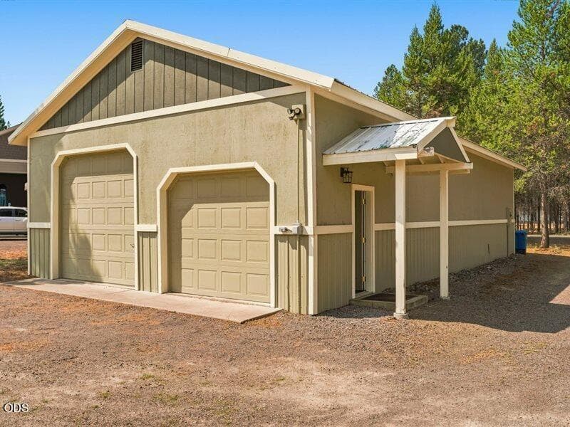 Photo of 53160 Bridge Drive 5 of 51