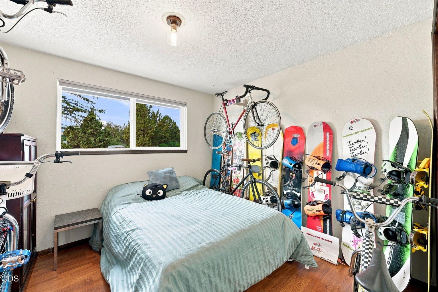 Photo of 2563 SW Cascade Avenue 14 of 21