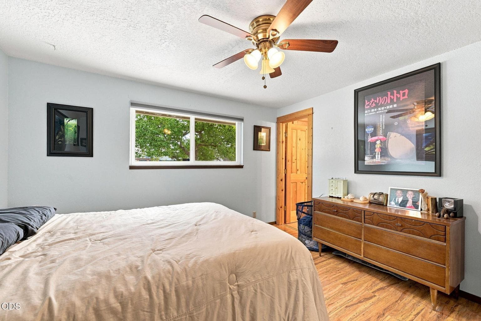 Photo of 2563 SW Cascade Avenue 12 of 21