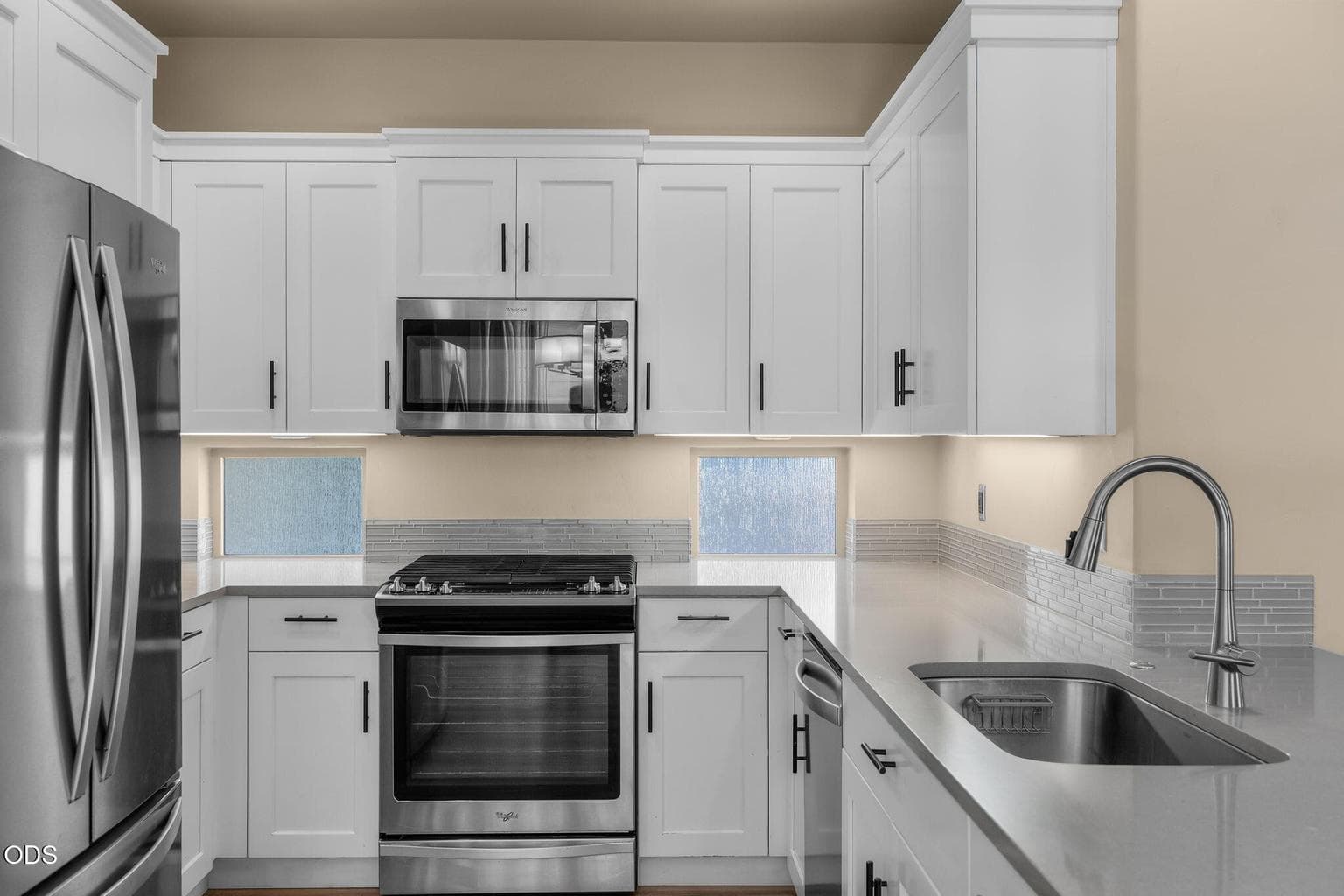 Photo of 61065 SE Sydney Harbor Drive 15 of 53