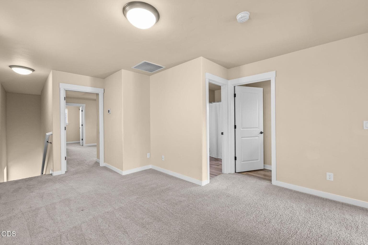 Photo of 61065 SE Sydney Harbor Drive 20 of 53