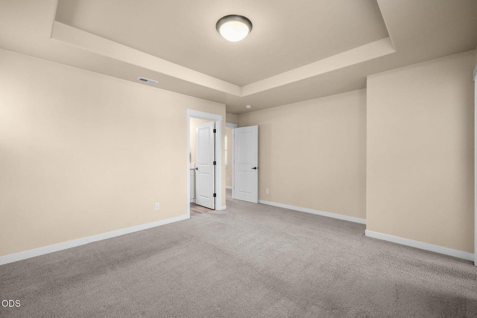 Photo of 61065 SE Sydney Harbor Drive 27 of 53