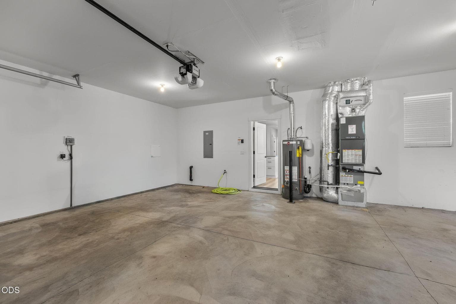 Photo of 61065 SE Sydney Harbor Drive 41 of 53