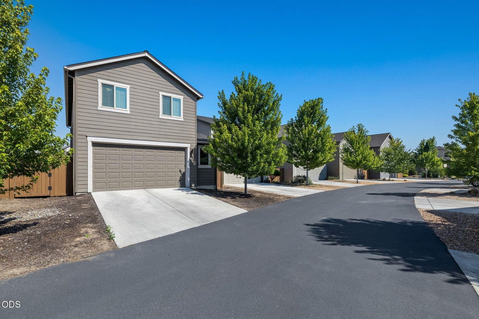 Photo of 61065 SE Sydney Harbor Drive 45 of 53